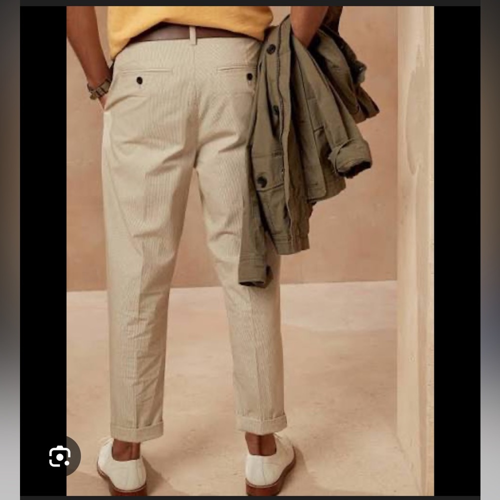 NWT Banana Republic Relaxed Tapered Fit Pants Size 33x32